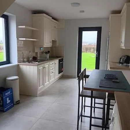 Apartament Duplex/2 Bedrooms On Kildare/carlow/laois Border Carlow