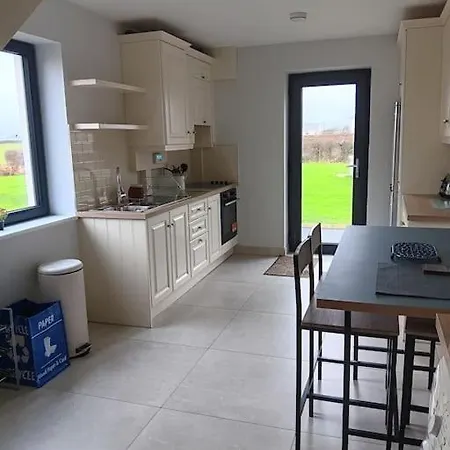 Apartment With 2 Bedrooms On Kildare Carlow Laois Border Apartmán *