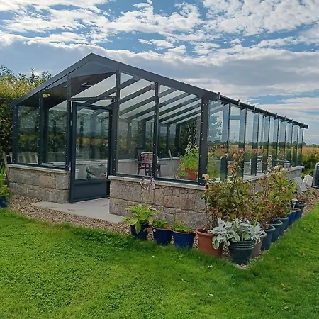 Apartment With 2 Bedrooms On Kildare Carlow Laois Border * كارلو