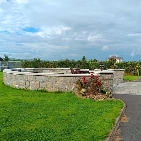 Duplex/2 Bedrooms On Kildare/carlow/laois Border アパート カーロー